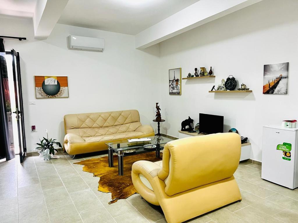 Kristian Apartments Berat Exterior photo